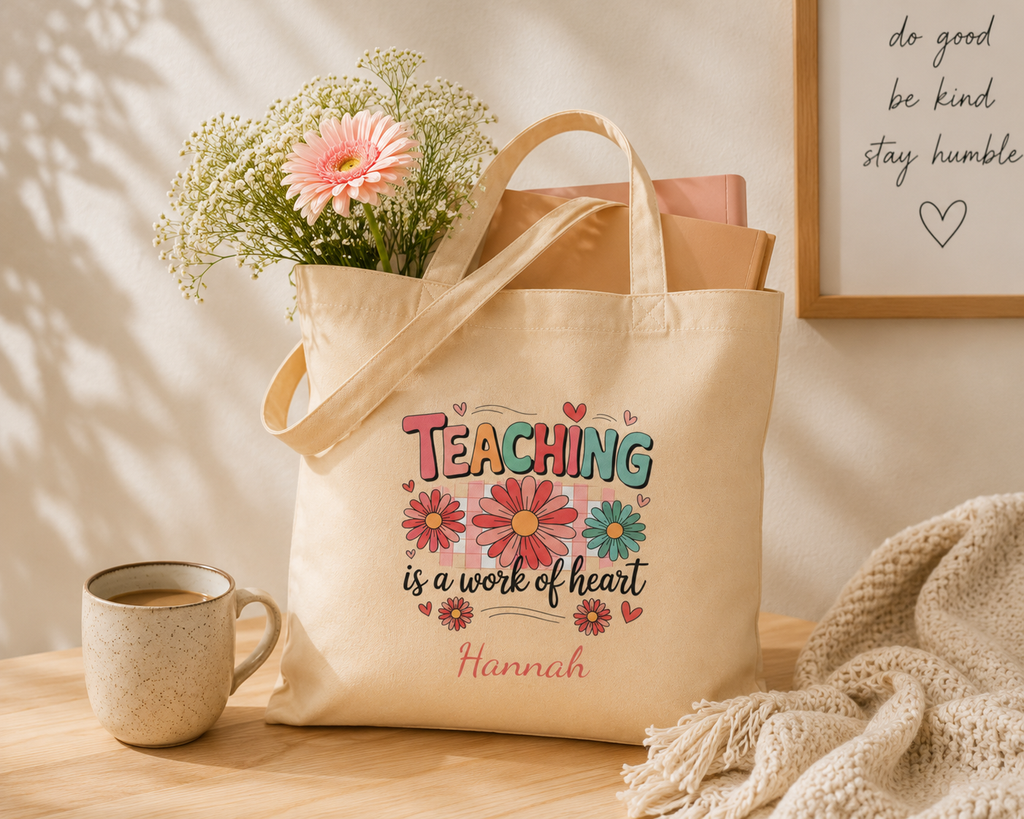 Close-up of daisy illustration and personalized name on teacher tote